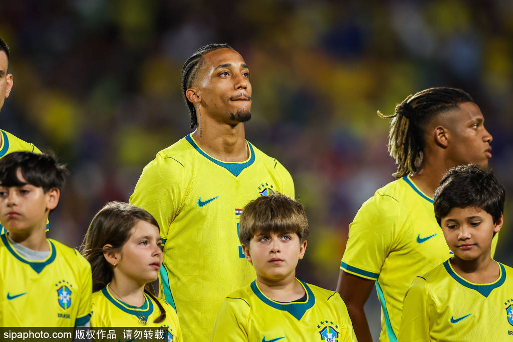 皇马未来之星的“激将法”:恩德里克如何绝地反击,点燃法甲赛场!